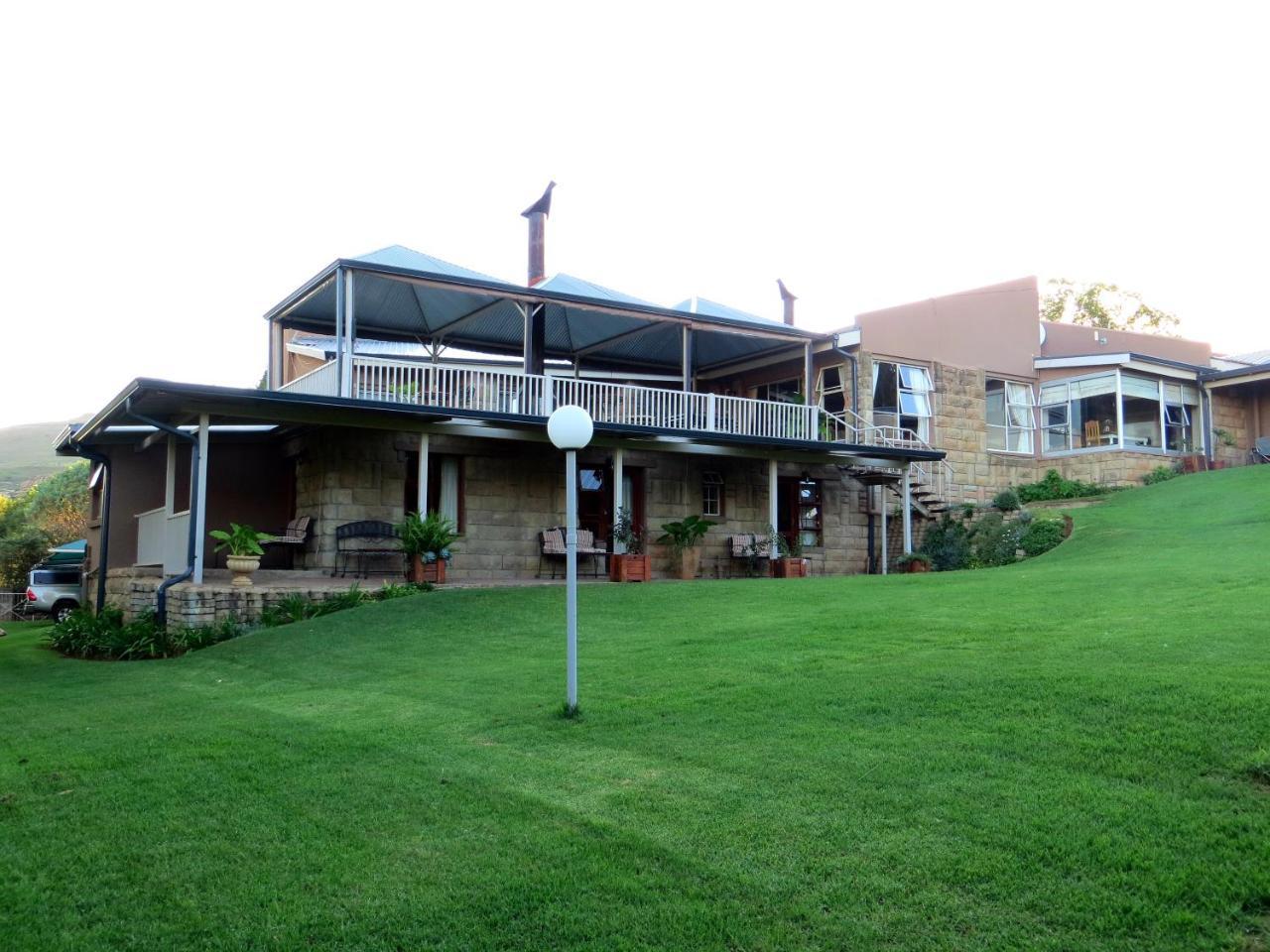 Ash River Lodge Clarens Exterior photo